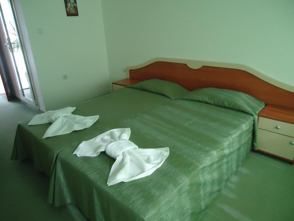 Pension Ruskovi Guesthouse Ravda Phòng bức ảnh